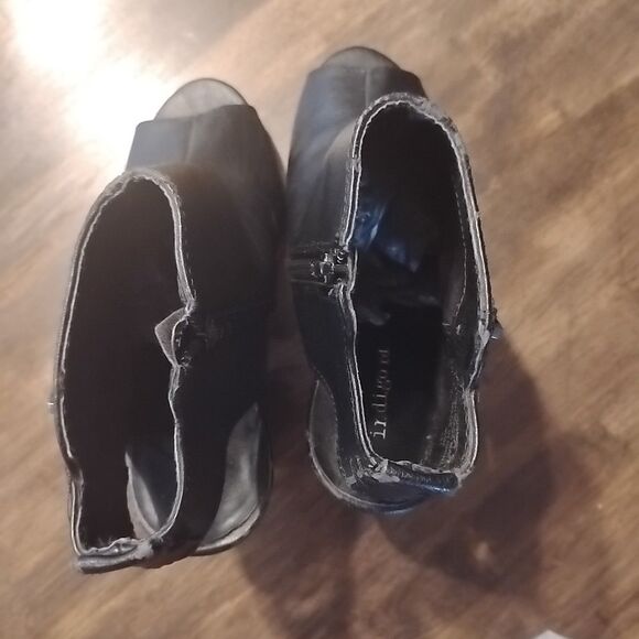 Indigo Rd Womens 9.5  Black Ankle Boots Booties Open Toe Heels Zip Side - Picture 7 of 11